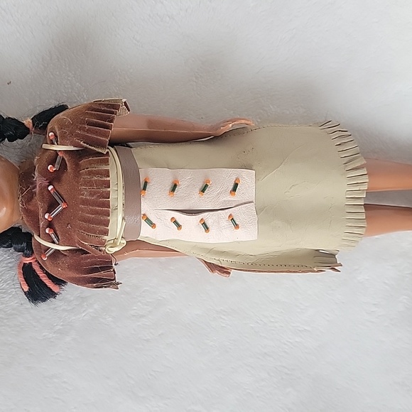 Vintage Hard Plastic Native American Doll With Twins - Picture 3 of 8